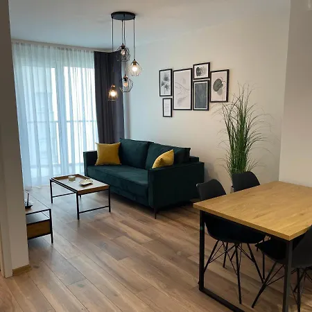 Newport Industrial * 바르샤바