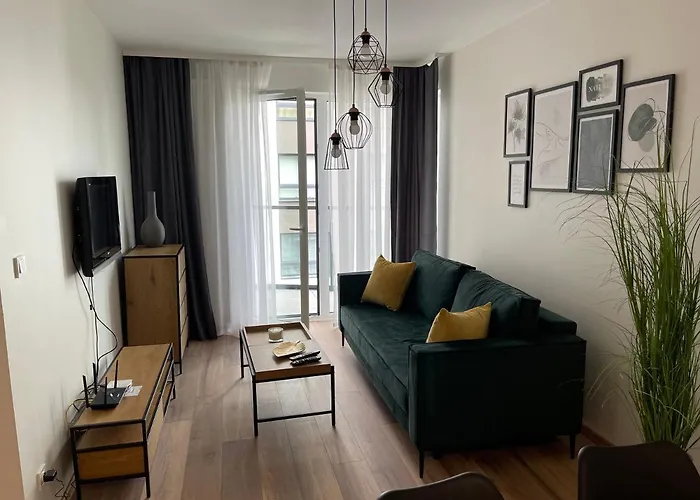 Newport Industrial * 华沙