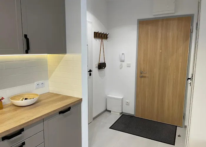 Newport Industrial Apartman Varsó